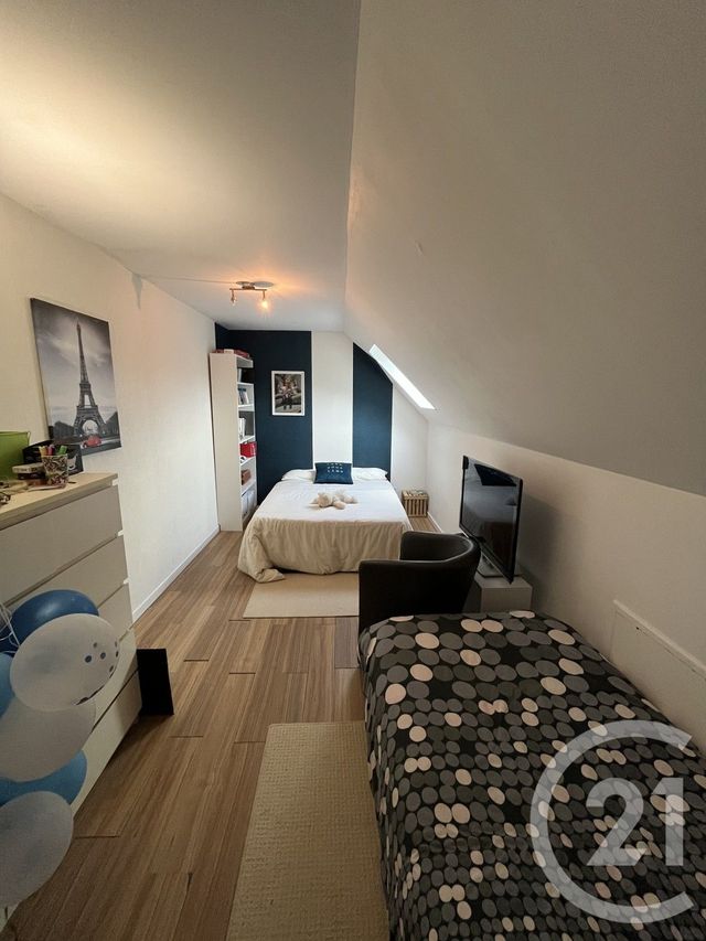 Maison &agrave; louer - 7 pi&egrave;ces - 165,63 m2 - Ozoir La Ferriere - 77 - ILE-DE-FRANCE