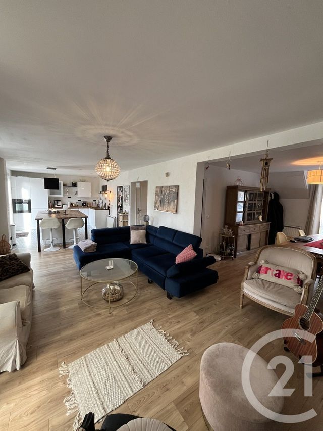 Maison &agrave; louer - 7 pi&egrave;ces - 165,63 m2 - Ozoir La Ferriere - 77 - ILE-DE-FRANCE