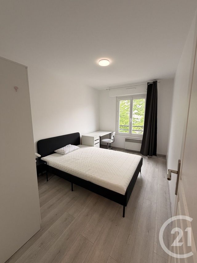 Appartement F4 &agrave; louer - 4 pi&egrave;ces - 75 m2 - Champs Sur Marne - 77 - ILE-DE-FRANCE