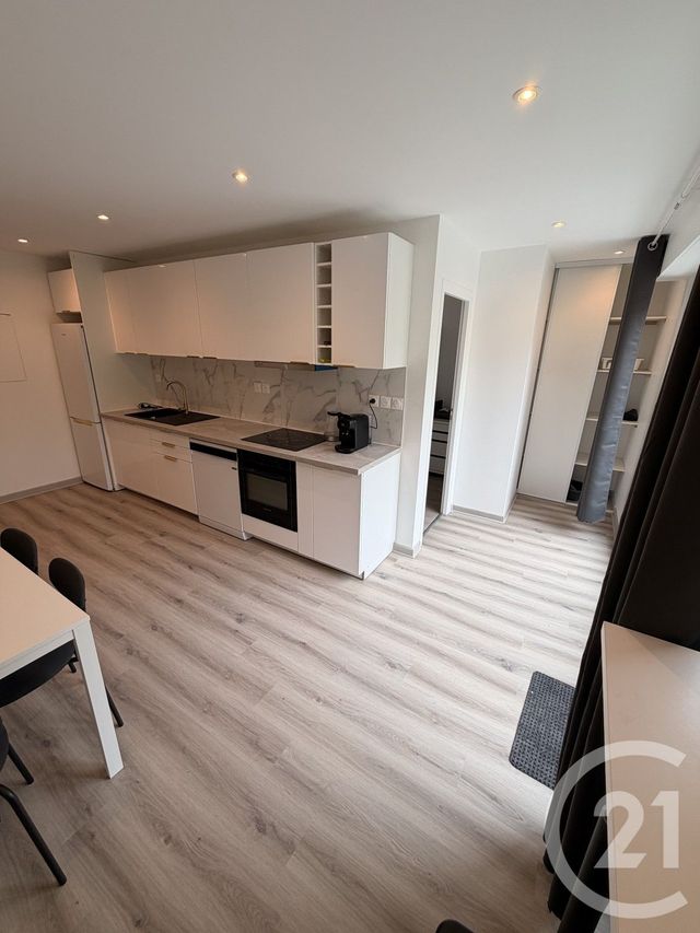 Appartement F4 &agrave; louer - 4 pi&egrave;ces - 75 m2 - Champs Sur Marne - 77 - ILE-DE-FRANCE