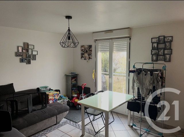 Appartement F3 &agrave; louer - 3 pi&egrave;ces - 55 m2 - Ozoir La Ferriere - 77 - ILE-DE-FRANCE
