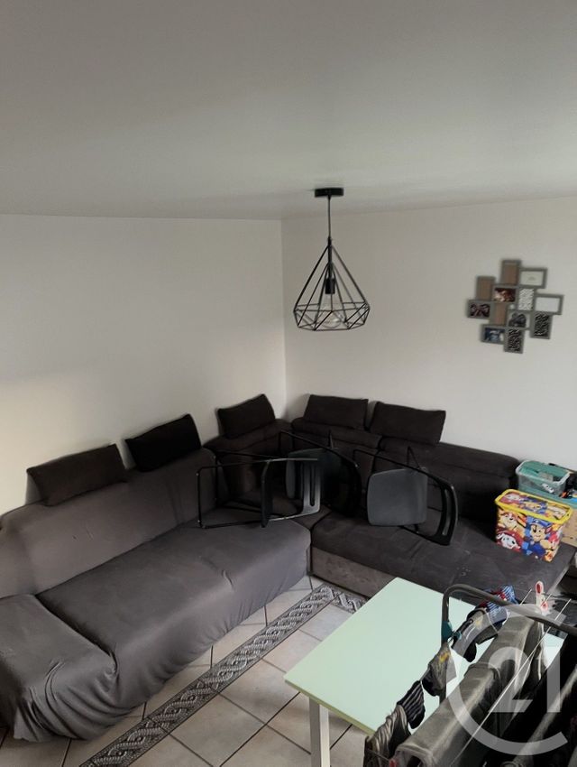 Appartement F3 &agrave; louer - 3 pi&egrave;ces - 55 m2 - Ozoir La Ferriere - 77 - ILE-DE-FRANCE