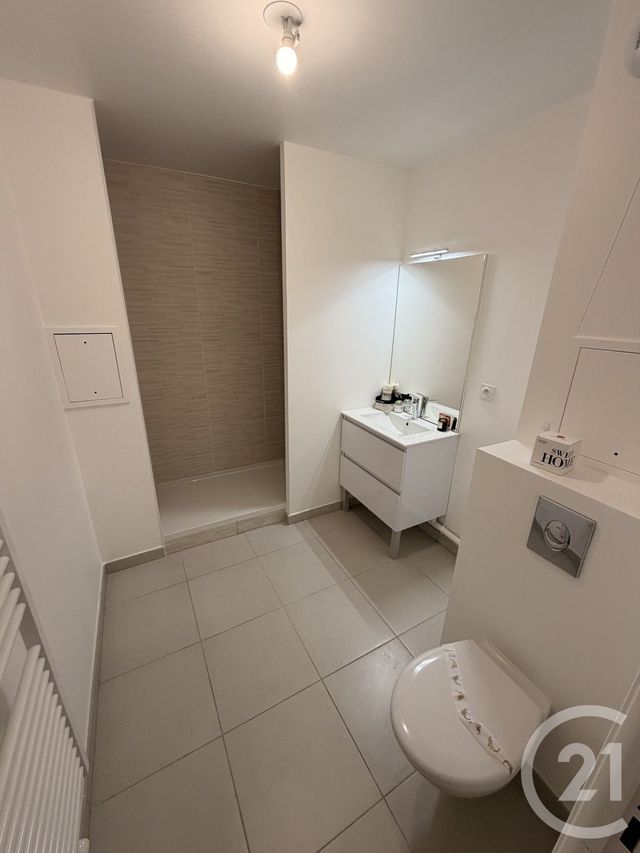 Appartement F2 &agrave; louer - 2 pi&egrave;ces - 46 m2 - Chennevieres Sur Marne - 94 - ILE-DE-FRANCE