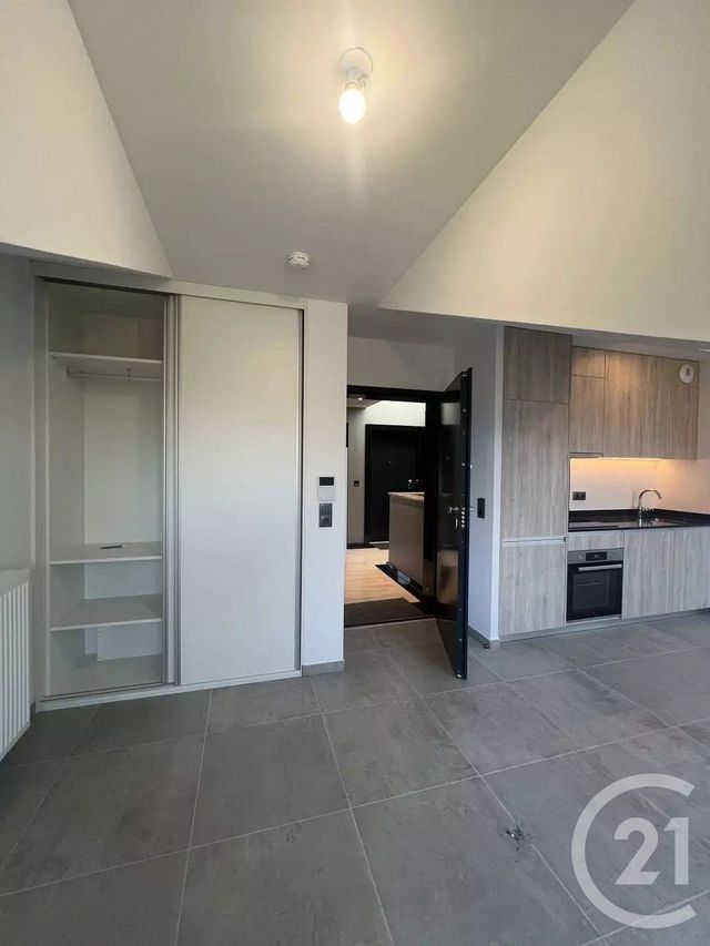 Appartement Studio &agrave; louer - 1 pi&egrave;ce - 30 m2 - Pontault Combault - 77 - ILE-DE-FRANCE