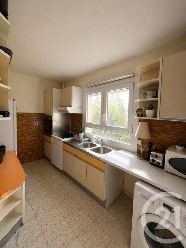 Appartement F3 &agrave; louer - 3 pi&egrave;ces - 61 m2 - Neuilly Plaisance - 93 - ILE-DE-FRANCE