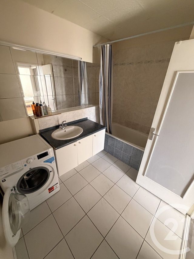 Appartement F3 &agrave; louer - 3 pi&egrave;ces - 64,50 m2 - Champs Sur Marne - 77 - ILE-DE-FRANCE