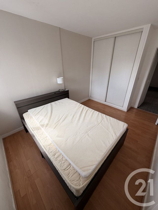 Appartement F3 &agrave; louer - 3 pi&egrave;ces - 64,50 m2 - Champs Sur Marne - 77 - ILE-DE-FRANCE
