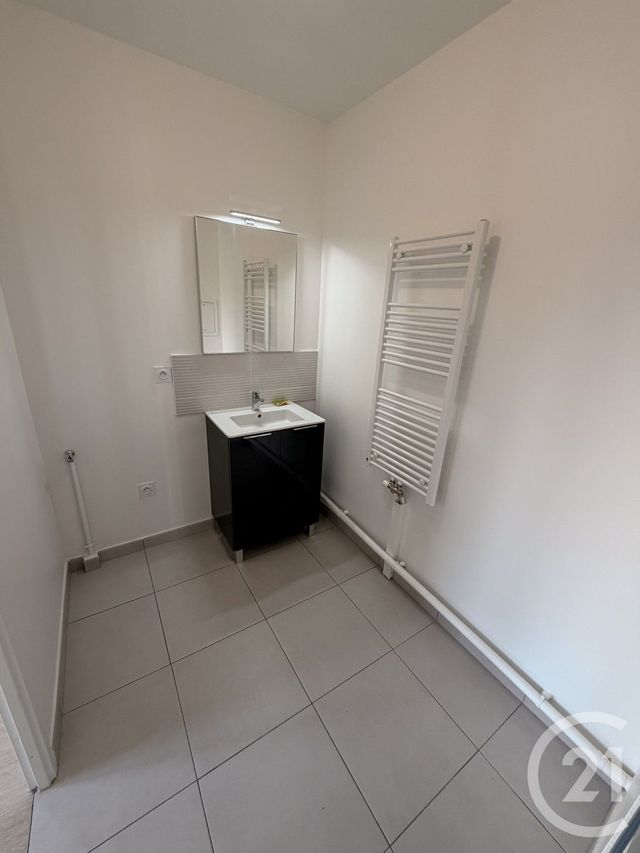 Appartement Studio &agrave; louer - 1 pi&egrave;ce - 36 m2 - Le Blanc Mesnil - 93 - ILE-DE-FRANCE