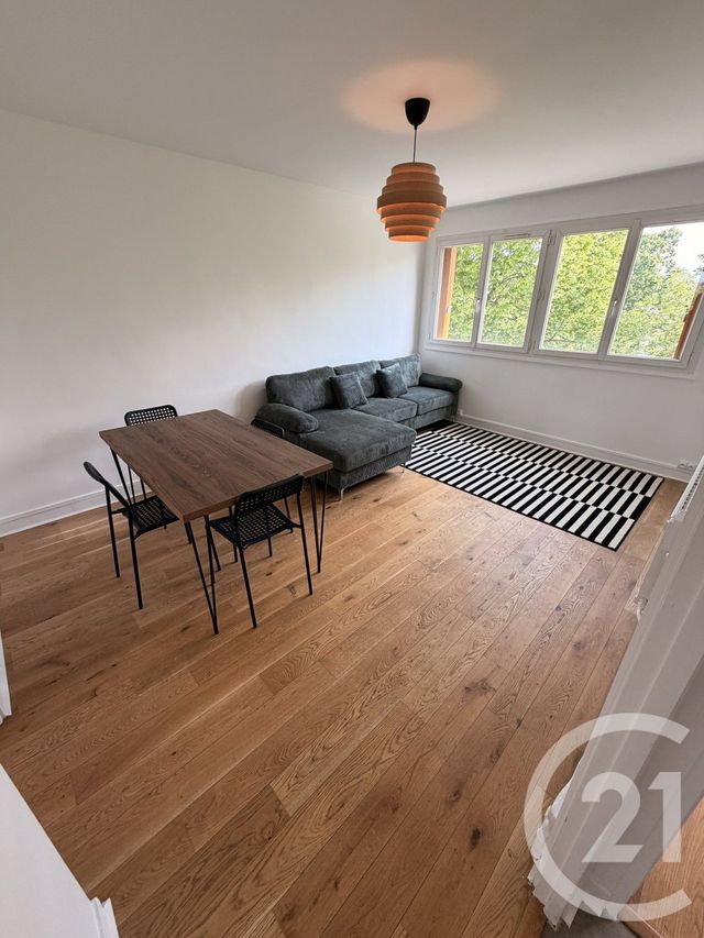 Appartement F3 &agrave; louer - 3 pi&egrave;ces - 56 m2 - Thiais - 94 - ILE-DE-FRANCE
