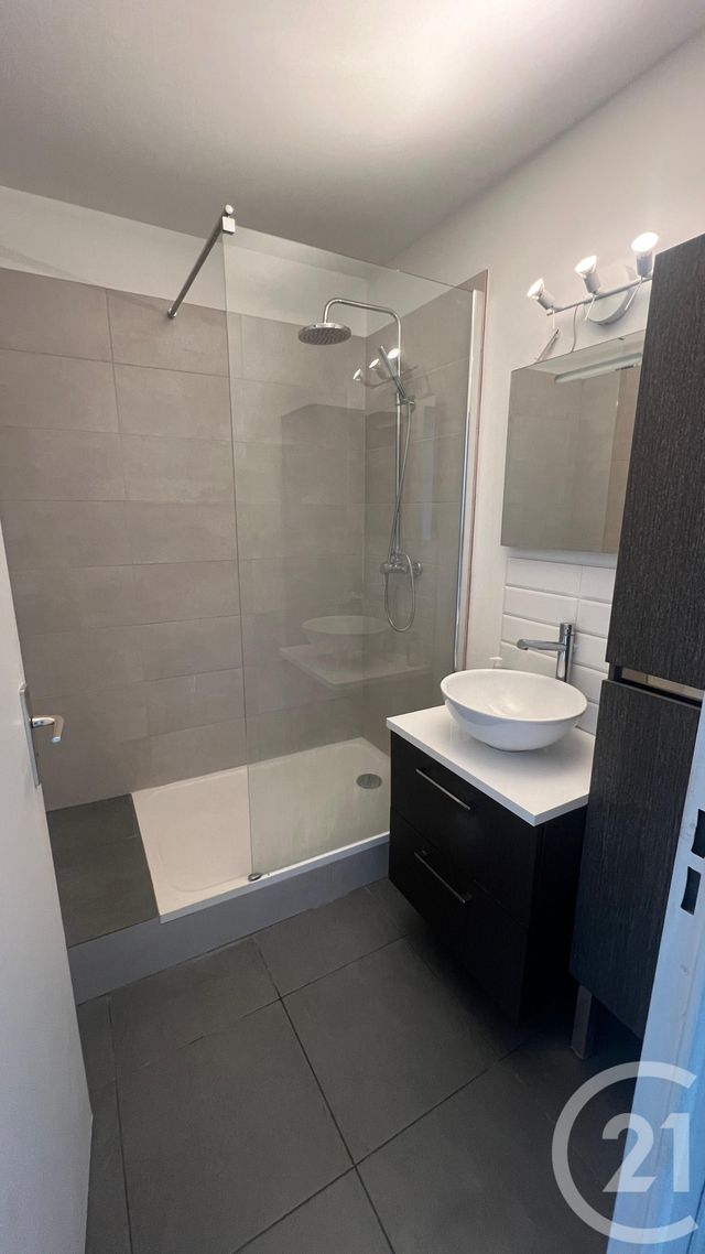 Appartement F2 &agrave; louer - 2 pi&egrave;ces - 52 m2 - Champs Sur Marne - 77 - ILE-DE-FRANCE