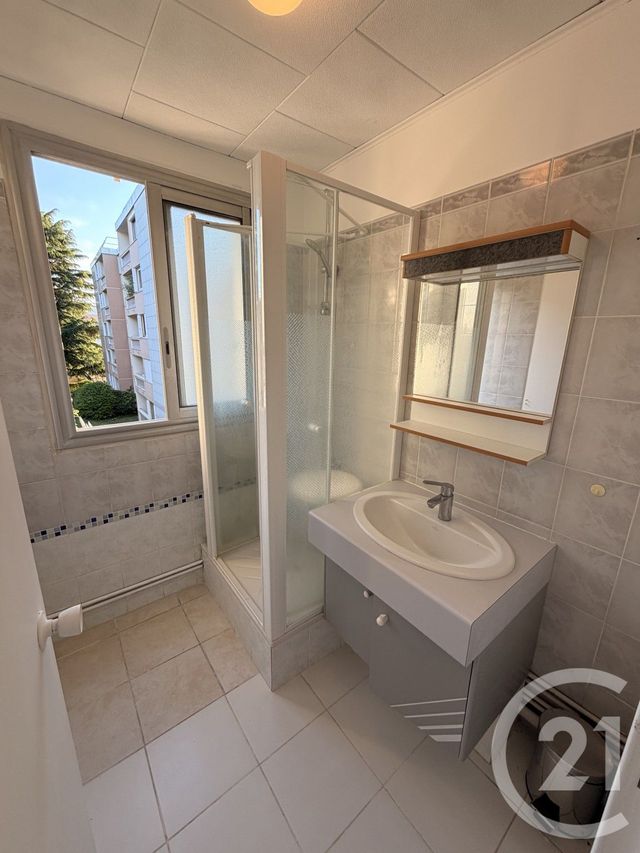 Appartement F3 &agrave; louer - 3 pi&egrave;ces - 70 m2 - Gagny - 93 - ILE-DE-FRANCE