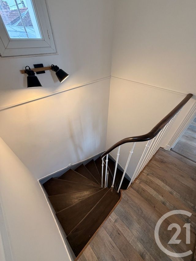 Appartement Duplex &agrave; louer - 3 pi&egrave;ces - 85 m2 - Ozoir La Ferriere - 77 - ILE-DE-FRANCE