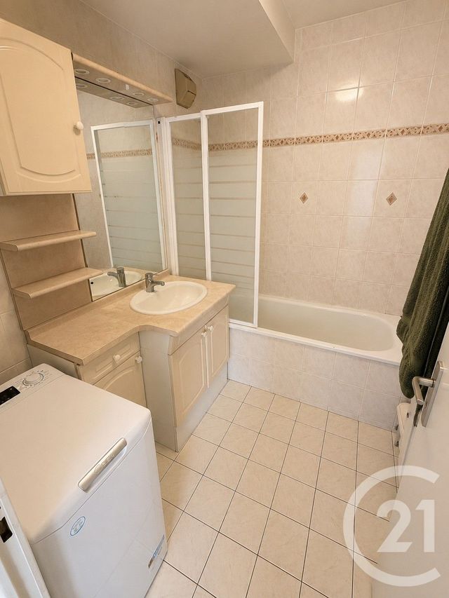 Appartement F3 &agrave; louer - 3 pi&egrave;ces - 69 m2 - Ermont - 95 - ILE-DE-FRANCE