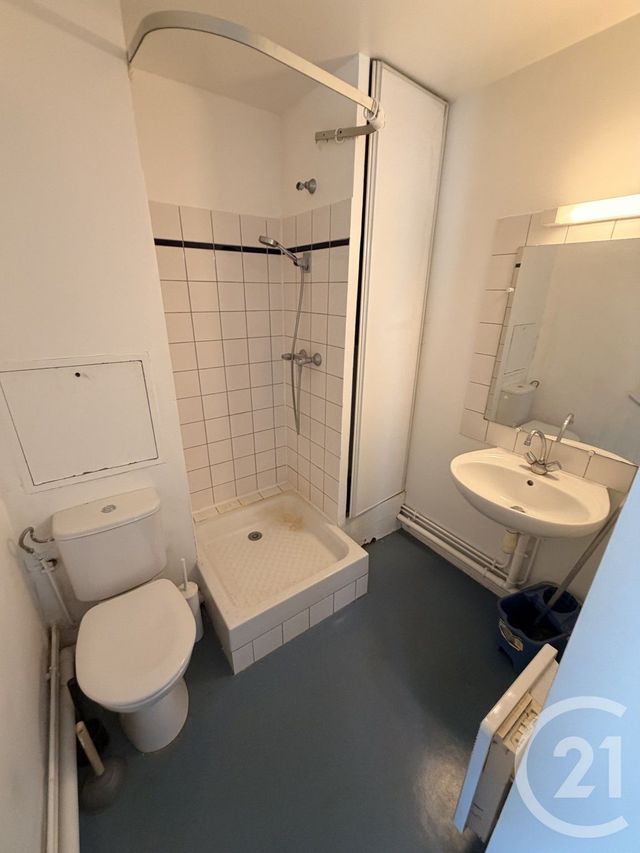 Appartement F1 &agrave; louer - 1 pi&egrave;ce - 19 m2 - Paris - 75020 - ILE-DE-FRANCE