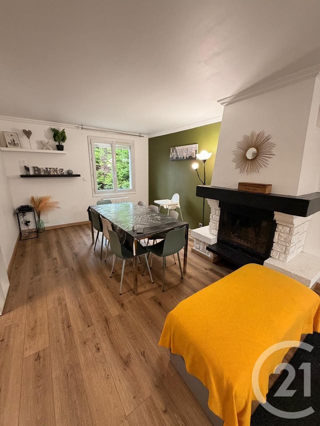 Maison &agrave; louer - 4 pi&egrave;ces - 97 m2 - Pontault Combault - 77 - ILE-DE-FRANCE