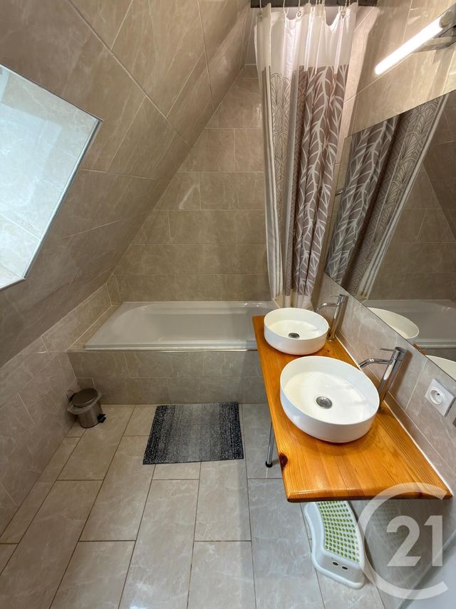 Maison &agrave; louer - 4 pi&egrave;ces - 97 m2 - Pontault Combault - 77 - ILE-DE-FRANCE