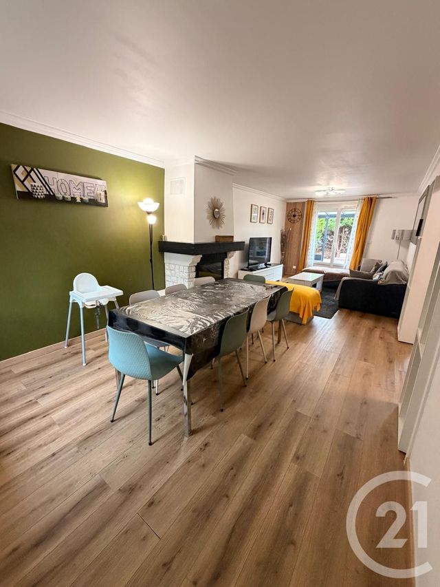 Maison &agrave; louer - 4 pi&egrave;ces - 97 m2 - Pontault Combault - 77 - ILE-DE-FRANCE
