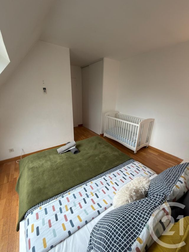 Maison &agrave; louer - 4 pi&egrave;ces - 97 m2 - Pontault Combault - 77 - ILE-DE-FRANCE