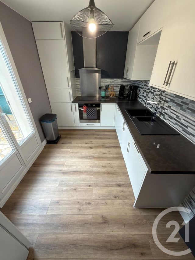 Maison &agrave; louer - 4 pi&egrave;ces - 97 m2 - Pontault Combault - 77 - ILE-DE-FRANCE