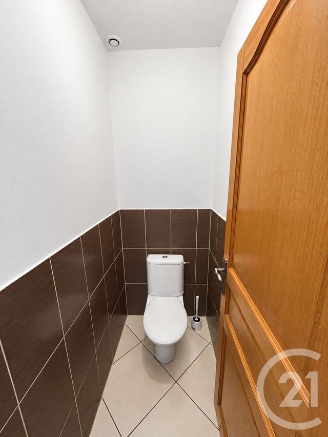 Appartement Duplex &agrave; louer - 3 pi&egrave;ces - 76 m2 - Mandres Les Roses - 94 - ILE-DE-FRANCE