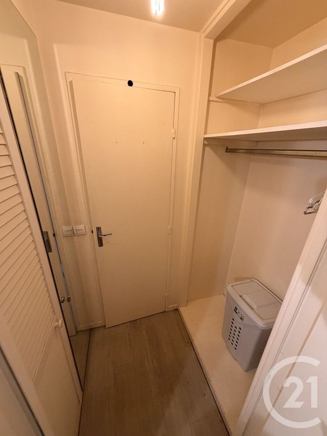 Appartement F1 &agrave; louer - 1 pi&egrave;ce - 35 m2 - Noisy Le Grand - 93 - ILE-DE-FRANCE