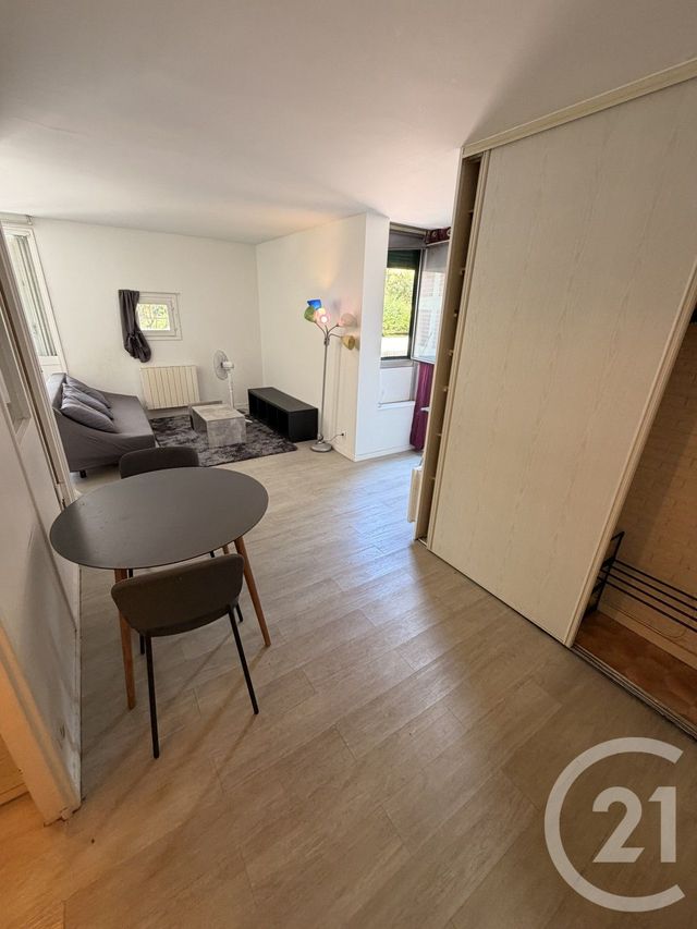 Appartement F1 &agrave; louer - 1 pi&egrave;ce - 35 m2 - Noisy Le Grand - 93 - ILE-DE-FRANCE
