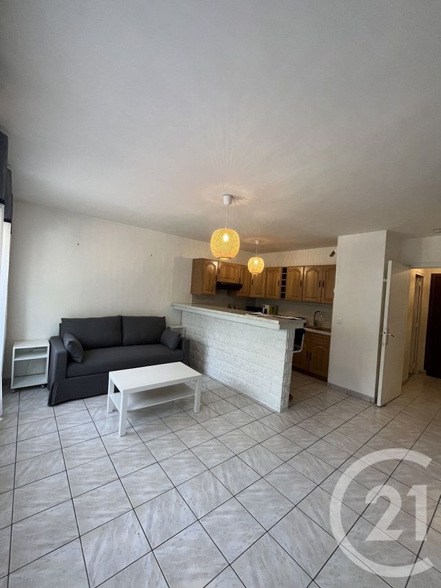 Appartement 1 pièce 30 m² · à Ozoir-la-Ferrière · 30 m² · 720 €/mois