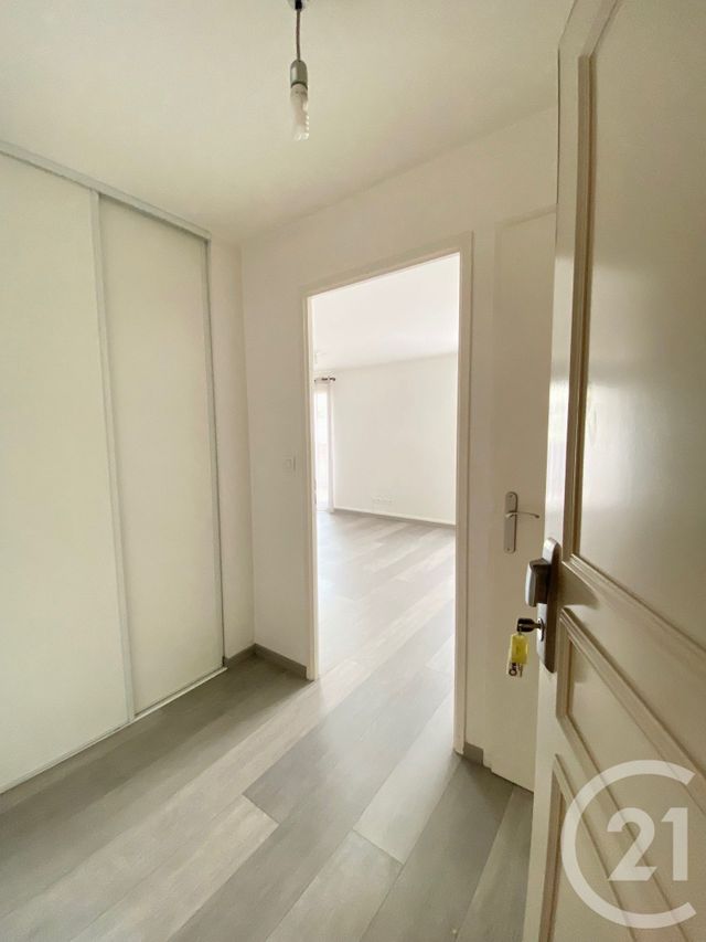 Appartement F2 &agrave; louer - 2 pi&egrave;ces - 45,50 m2 - La Queue En Brie - 94 - ILE-DE-FRANCE