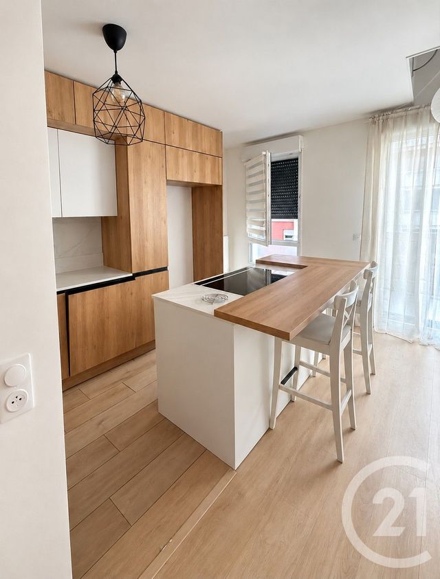 Appartement F3 &agrave; louer - 3 pi&egrave;ces - 70 m2 - Neuilly Sur Marne - 93 - ILE-DE-FRANCE