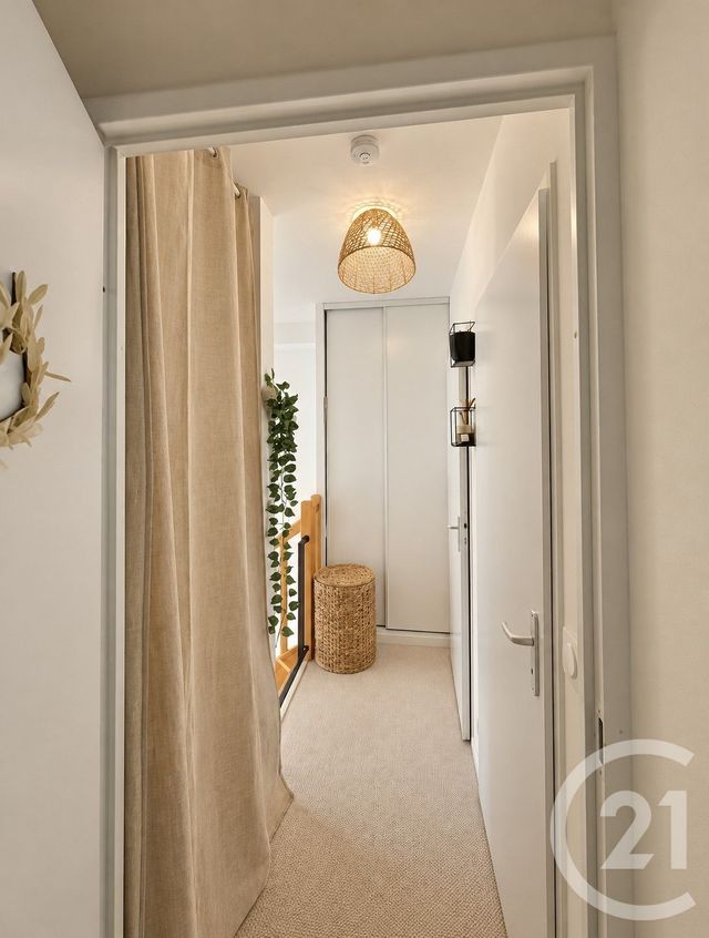 Appartement F3 &agrave; louer - 3 pi&egrave;ces - 70 m2 - Neuilly Sur Marne - 93 - ILE-DE-FRANCE