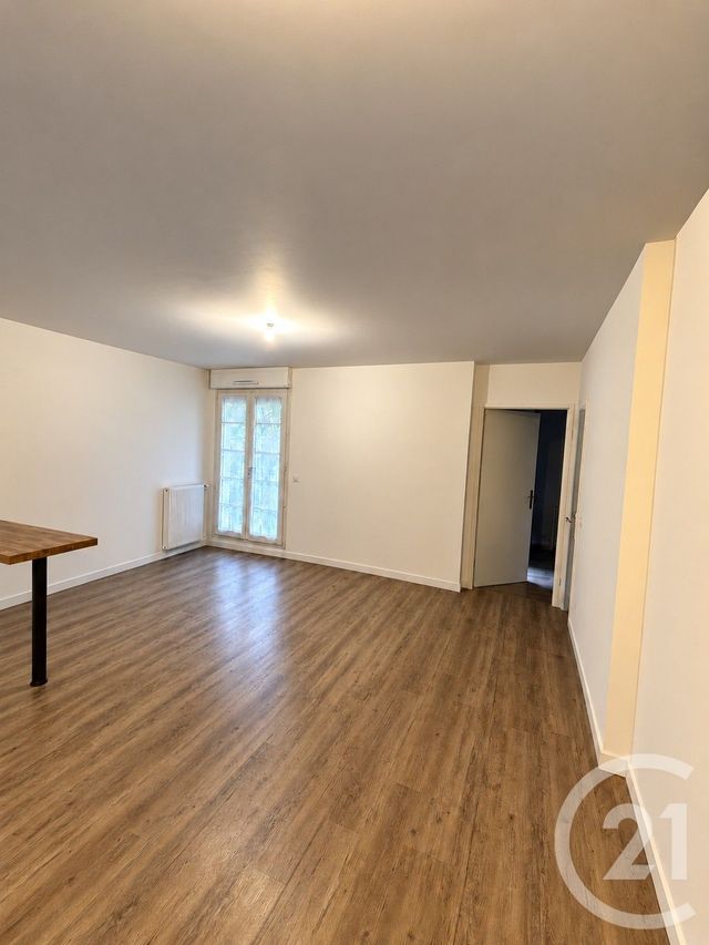 Appartement F2 &agrave; louer - 2 pi&egrave;ces - 40 m2 - Le Blanc Mesnil - 93 - ILE-DE-FRANCE