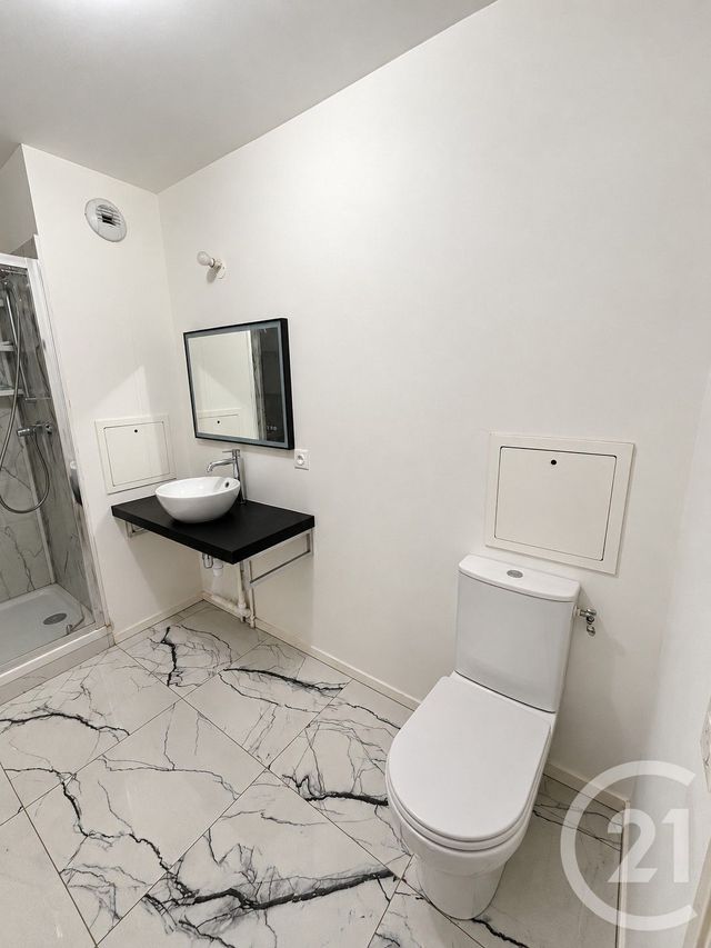 Appartement F2 &agrave; louer - 2 pi&egrave;ces - 40 m2 - Le Blanc Mesnil - 93 - ILE-DE-FRANCE