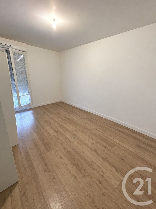 Appartement F2 &agrave; louer - 2 pi&egrave;ces - 40 m2 - Le Blanc Mesnil - 93 - ILE-DE-FRANCE