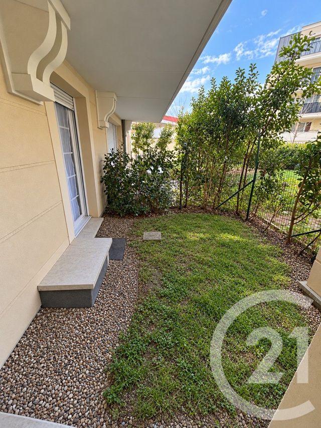 Appartement F2 &agrave; louer - 2 pi&egrave;ces - 40 m2 - Le Blanc Mesnil - 93 - ILE-DE-FRANCE