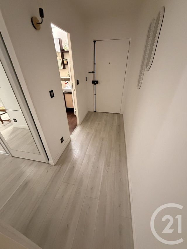 Appartement F2 &agrave; louer - 2 pi&egrave;ces - 41 m2 - Ozoir La Ferriere - 77 - ILE-DE-FRANCE