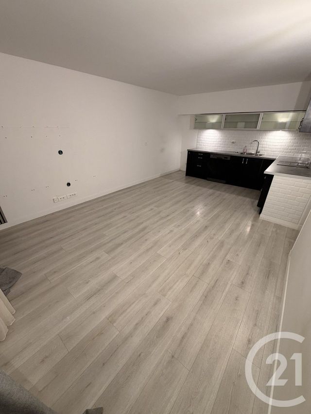Appartement F2 &agrave; louer - 2 pi&egrave;ces - 41 m2 - Ozoir La Ferriere - 77 - ILE-DE-FRANCE