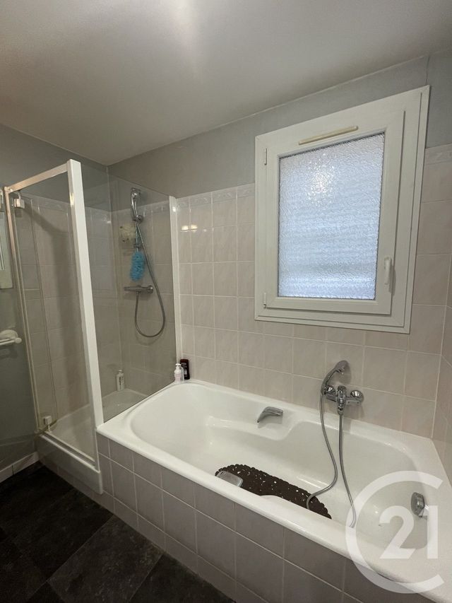 Maison &agrave; louer - 6 pi&egrave;ces - 140 m2 - Ozoir La Ferriere - 77 - ILE-DE-FRANCE