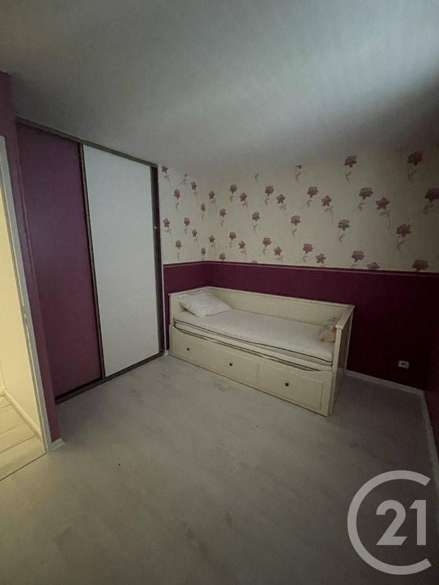 Maison &agrave; louer - 6 pi&egrave;ces - 140 m2 - Ozoir La Ferriere - 77 - ILE-DE-FRANCE