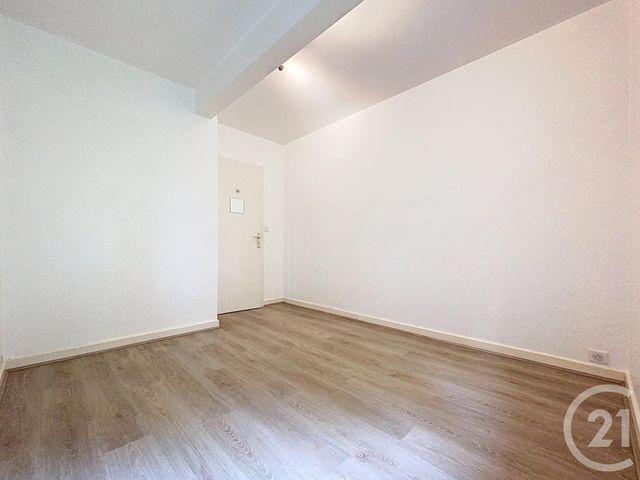 Appartement T3 &agrave; louer - 3 pi&egrave;ces - 67,35 m2 - Luxeuil Les Bains - 70 - FRANCHE-COMTE