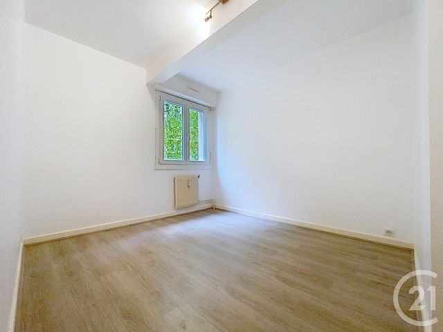 Appartement T3 &agrave; louer - 3 pi&egrave;ces - 67,35 m2 - Luxeuil Les Bains - 70 - FRANCHE-COMTE