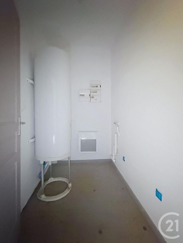 Appartement F2 &agrave; louer - 2 pi&egrave;ces - 54,71 m2 - Lure - 70 - FRANCHE-COMTE