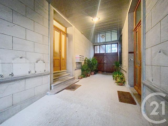 Appartement F2 &agrave; louer - 2 pi&egrave;ces - 39,47 m2 - Lure - 70 - FRANCHE-COMTE