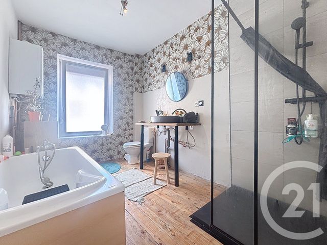 Maison &agrave; louer - 4 pi&egrave;ces - 150 m2 - St Sauveur - 70 - FRANCHE-COMTE