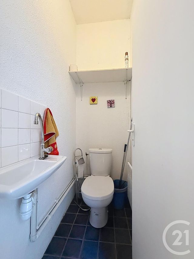 Appartement Local &agrave; louer - 2 pi&egrave;ces - 46,40 m2 - Lure - 70 - FRANCHE-COMTE