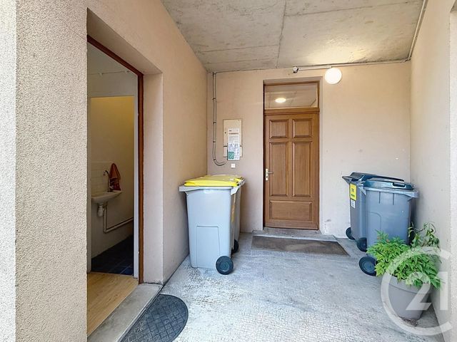 Appartement Local &agrave; louer - 2 pi&egrave;ces - 46,40 m2 - Lure - 70 - FRANCHE-COMTE