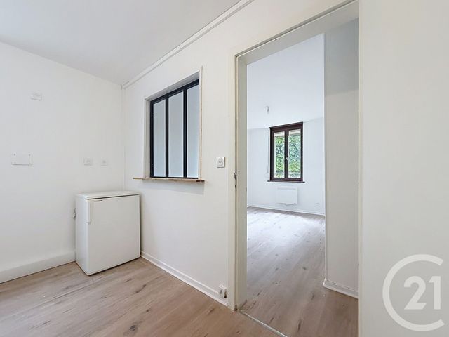 Appartement F1 &agrave; louer - 2 pi&egrave;ces - 23,24 m2 - Lure - 70 - FRANCHE-COMTE