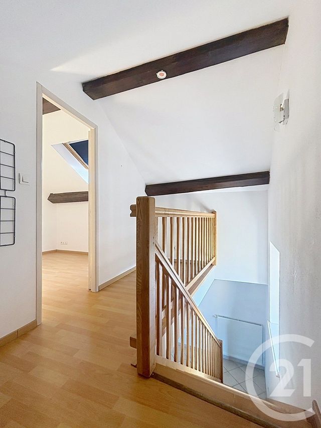 Appartement F3 &agrave; louer - 3 pi&egrave;ces - 59,30 m2 - Luxeuil Les Bains - 70 - FRANCHE-COMTE