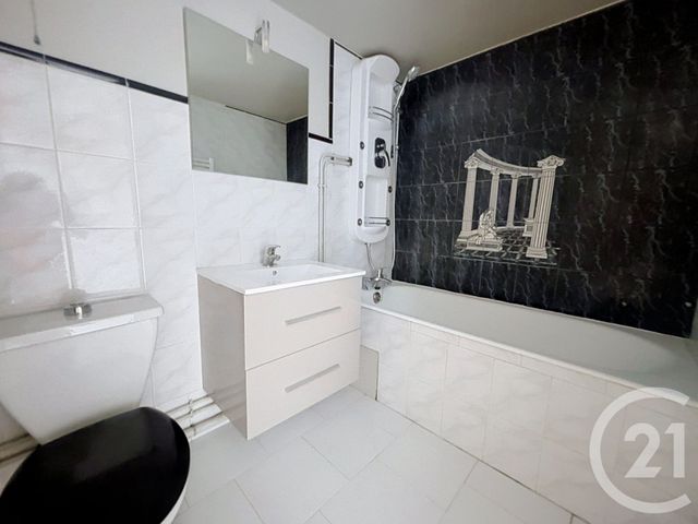 Appartement F2 &agrave; louer - 2 pi&egrave;ces - 41 m2 - Vesoul - 70 - FRANCHE-COMTE