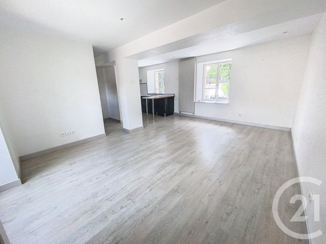 Maison &agrave; louer - 3 pi&egrave;ces - 99,69 m2 - Luxeuil Les Bains - 70 - FRANCHE-COMTE