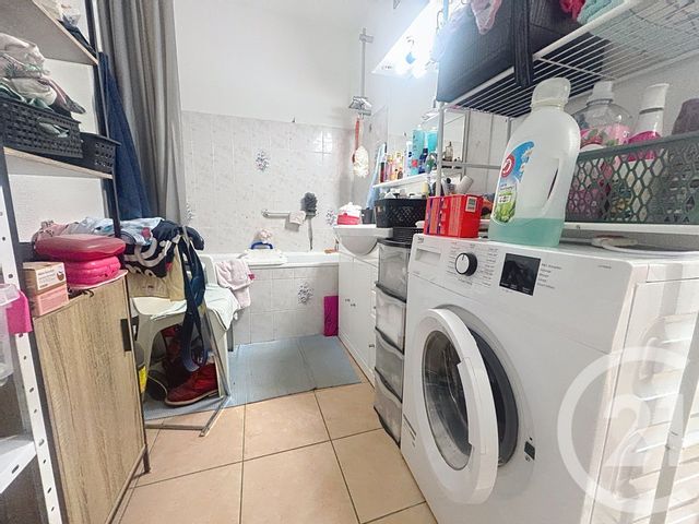 Appartement F2 &agrave; louer - 2 pi&egrave;ces - 50,66 m2 - Luxeuil Les Bains - 70 - FRANCHE-COMTE
